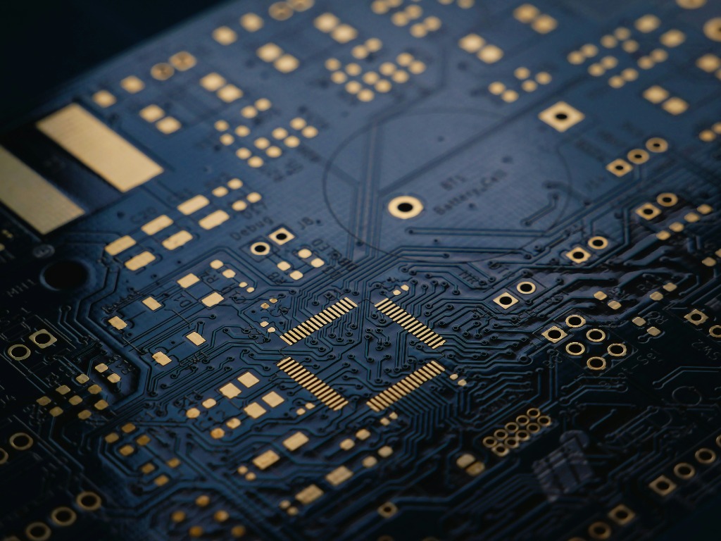 Advanced circuit board technology and hardware components